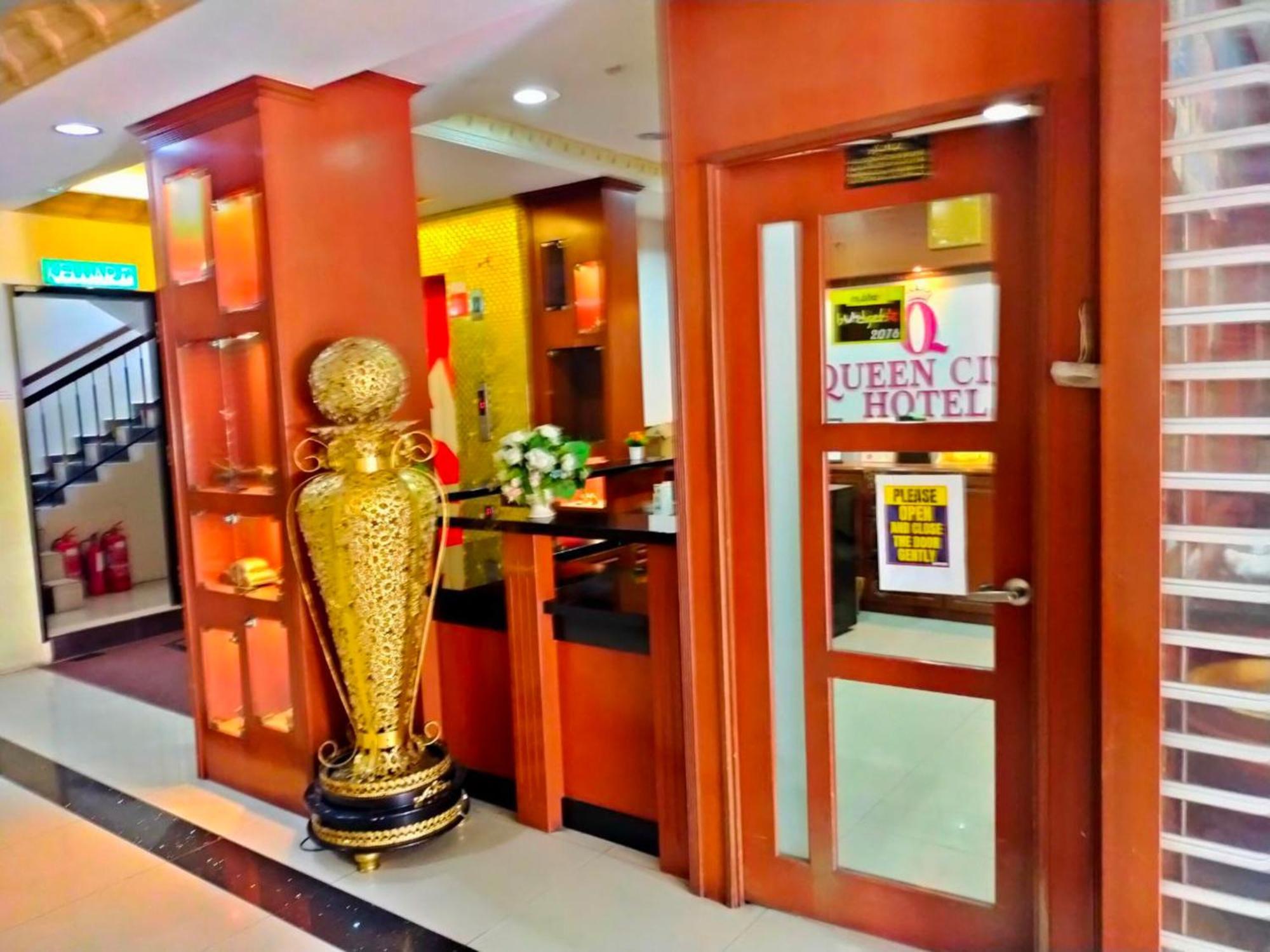 Super Oyo 998 Queen City Hotel George Town Exterior photo