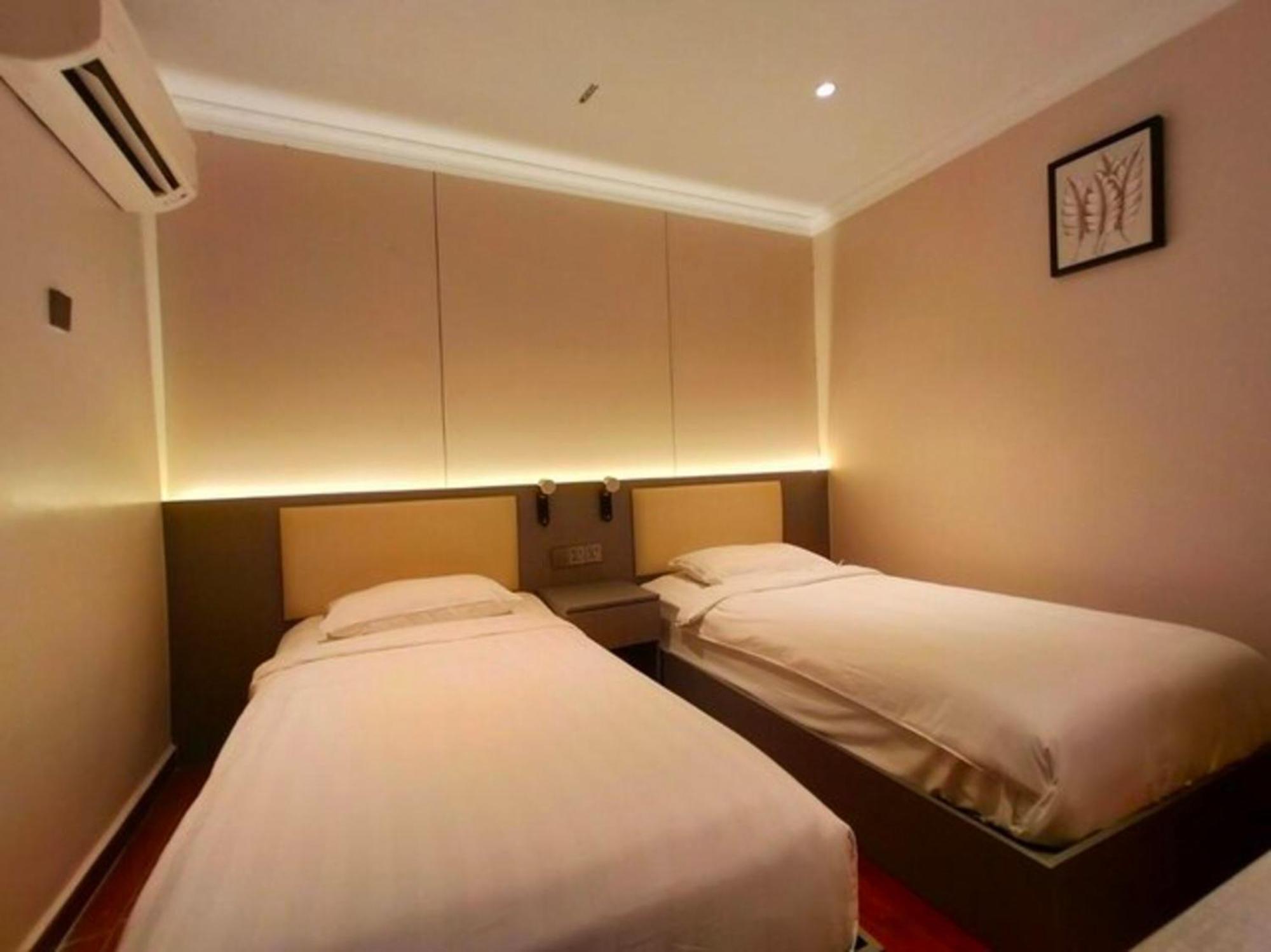 Super Oyo 998 Queen City Hotel George Town Exterior photo